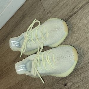 Yeezy 350 boost (butters)
